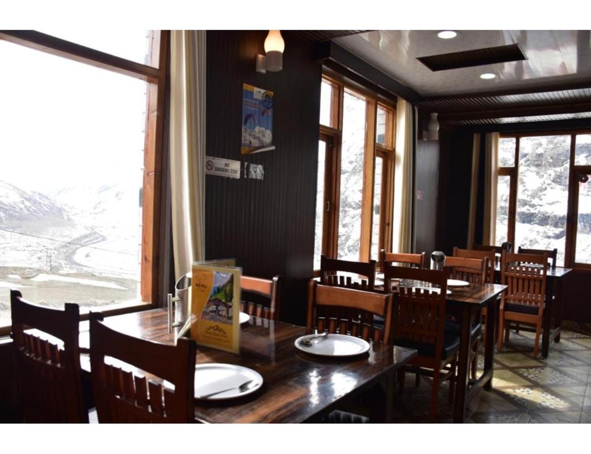 Hotel Peak View, Lahaul Sissu Екстериор снимка