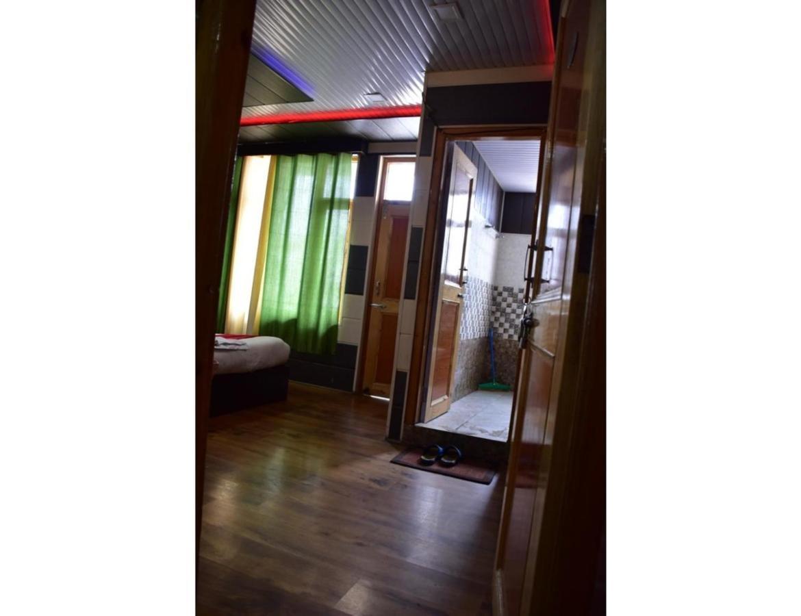 Hotel Peak View, Lahaul Sissu Екстериор снимка